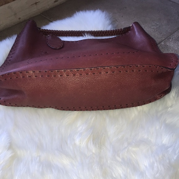 FENDI “RARE” SELLERIA SOFT LEATHER SHOULDER BAG - Picture 8 of 16